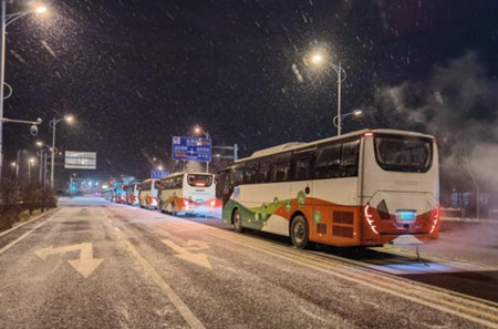 零故障零延誤零投訴！宇通氫燃料客車交出冬奧護(hù)航“綠色成績單”(圖2)